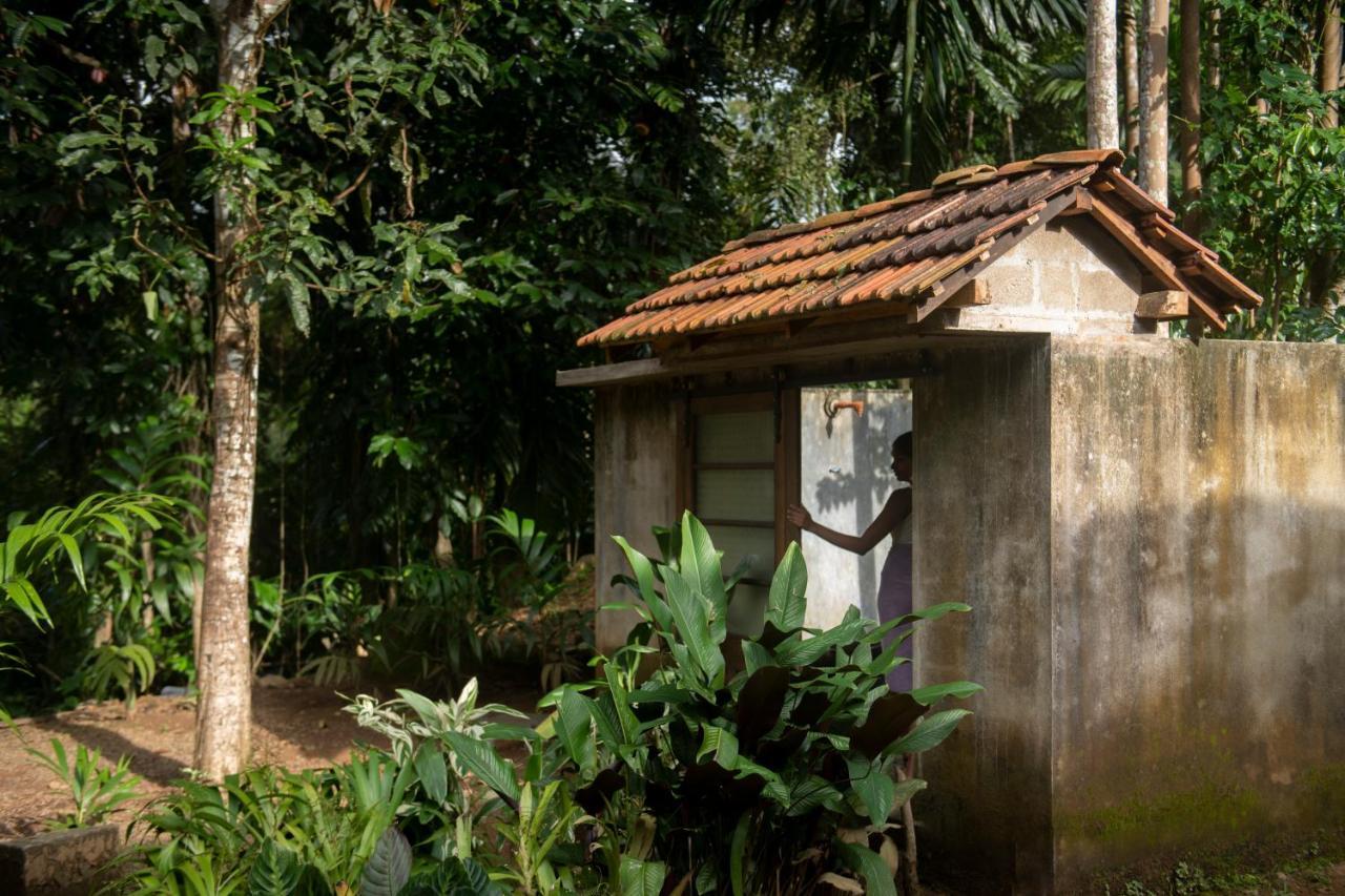 Gileemale Walawwa & Estate Hotel Ratnapura Exterior photo